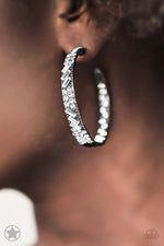 Load image into Gallery viewer, Glitzy By Association Earrings
