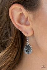 Load image into Gallery viewer, Sheen Queen Necklace
